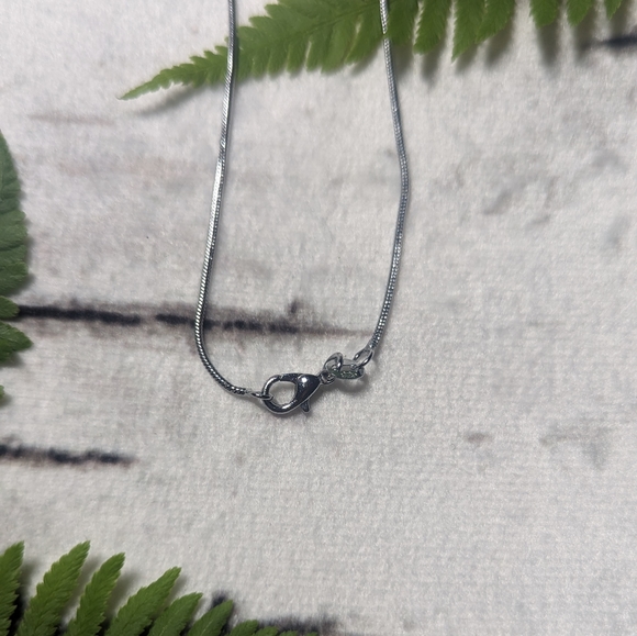 White agate druzy necklace - Picture 5 of 7